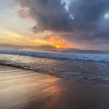 Talalla Bay Beach エクステリア 写真