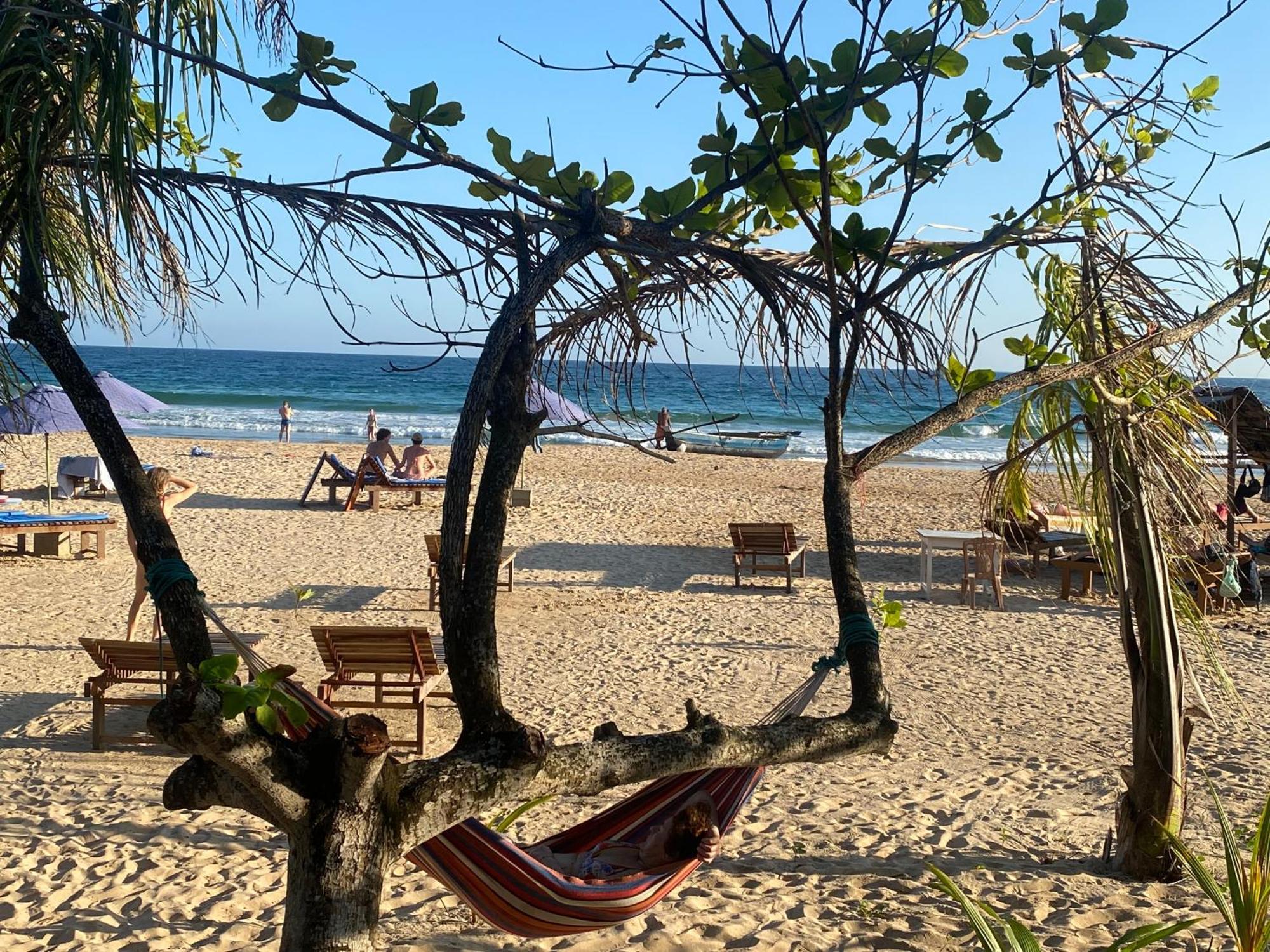 ホテル Talalla Bay Beach エクステリア 写真