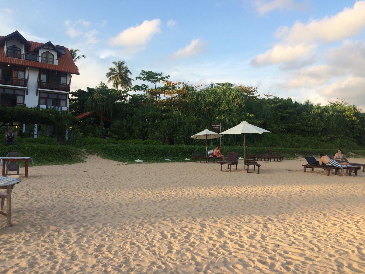 ホテル Talalla Bay Beach エクステリア 写真